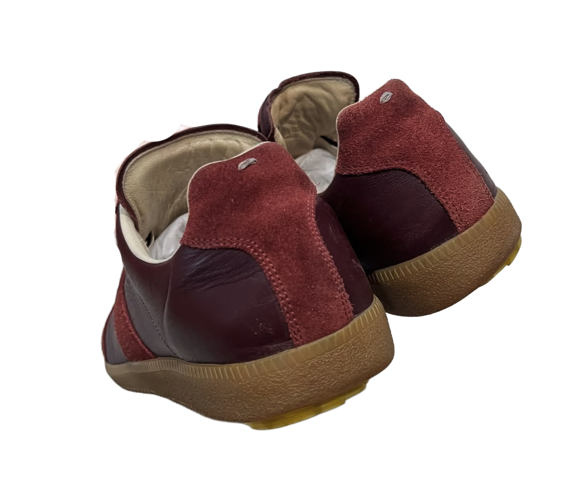 MAISON MARGIELA GAT LOW “RED & BLACK”