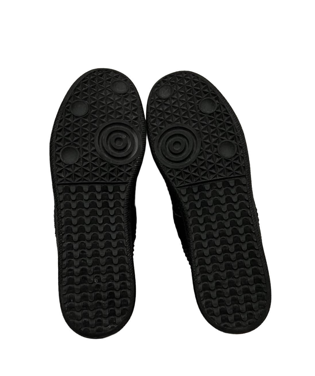MAISON MARGIELA GAT LOW “BLACK SPIKED”