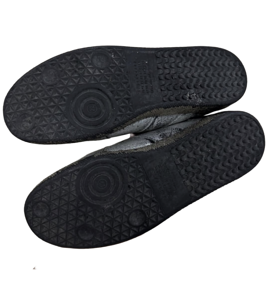 MAISON MARGIELA GAT LOW “BLACK GLITTER”